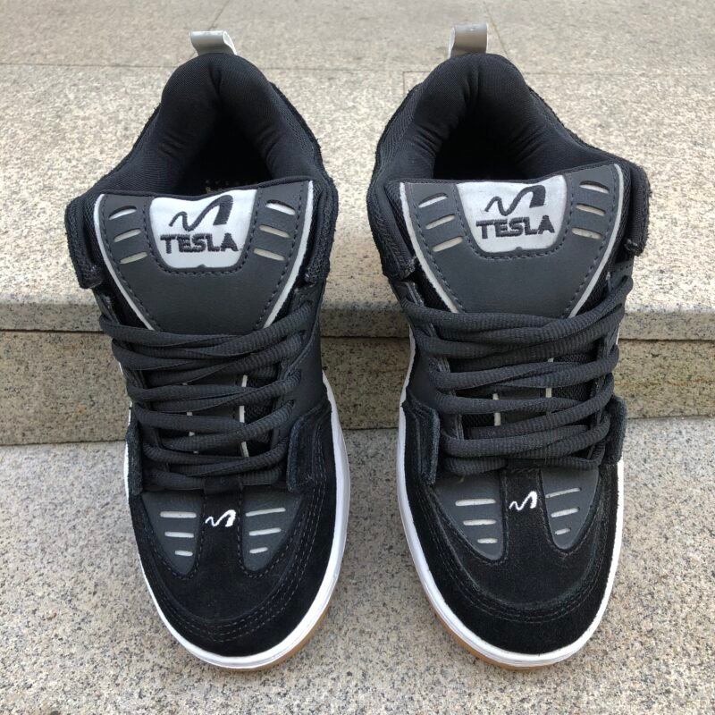 Tênis TESLA Nine Black Refletivo - 40