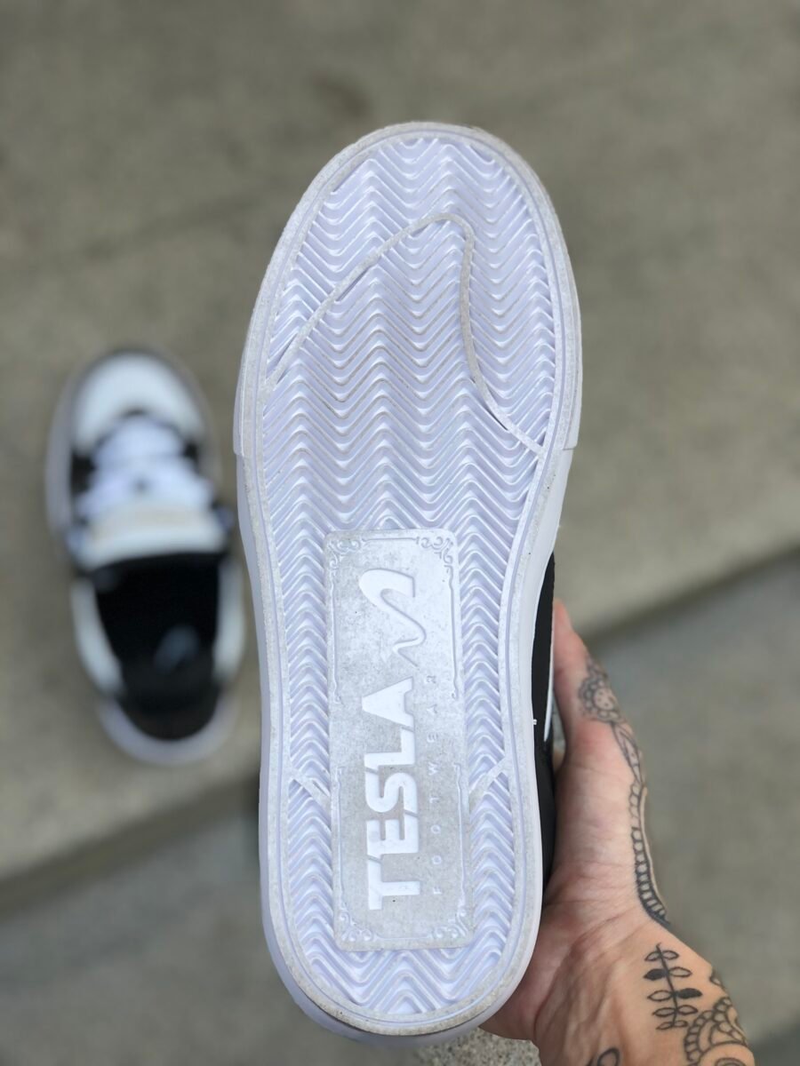 Tênis TESLA Coil Black Gold - Imagem 4