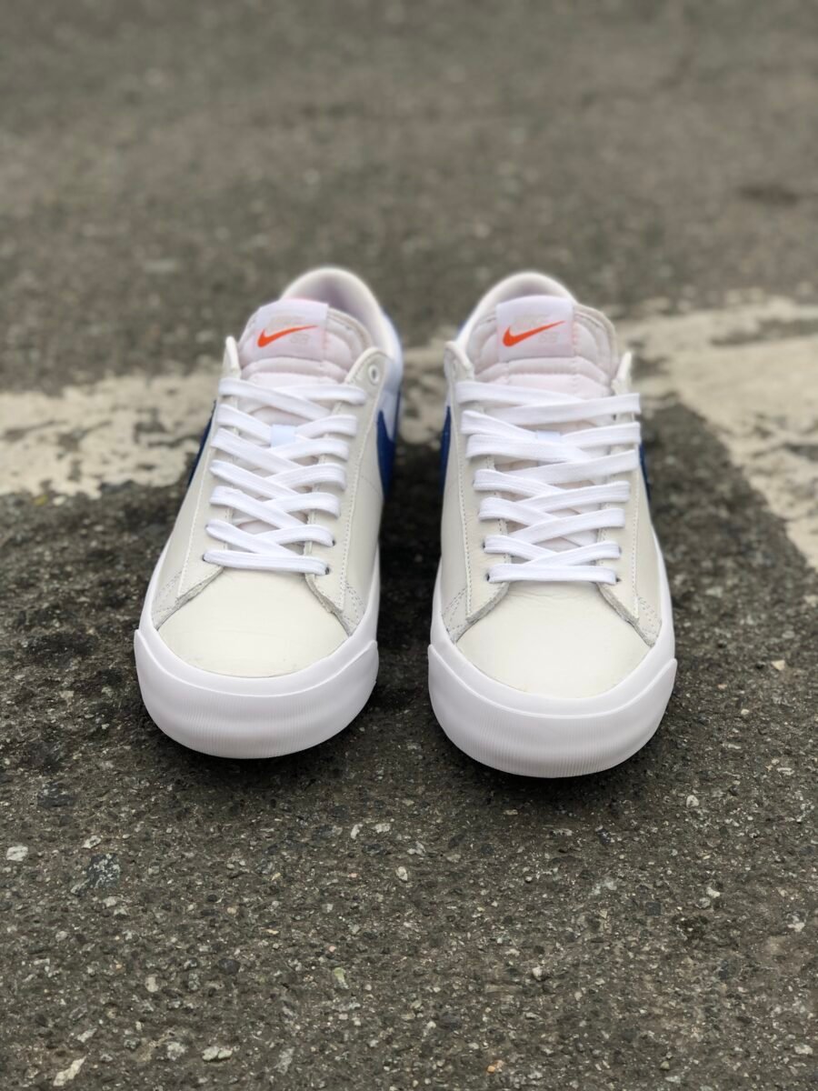 Tênis NIKE ZOOM BLAZER LOW WHITE