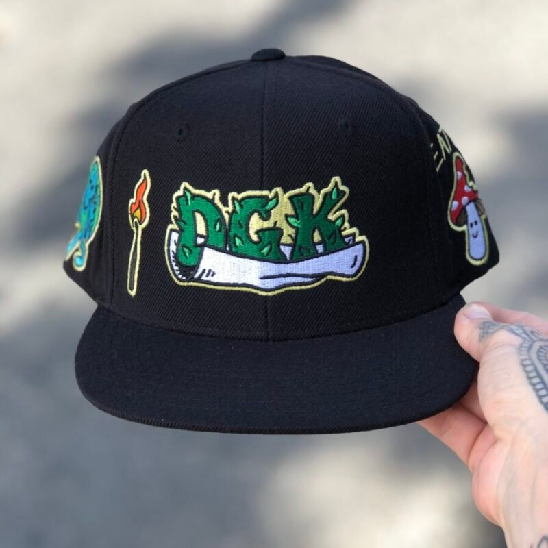 BONÉ DGK CHAOS SNAPBACK ABA RETA PRETO